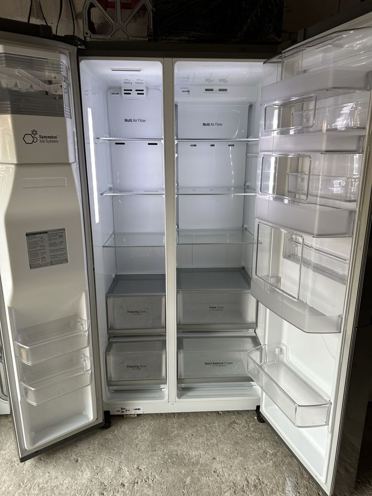 Продам холодильник LG Side-by-Side