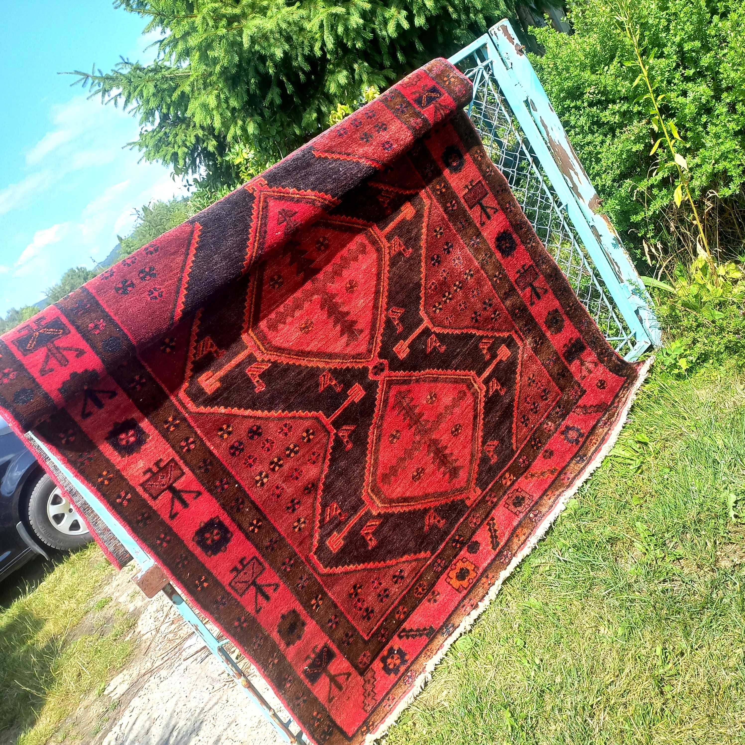 Hamadan   176cm x 368 cm