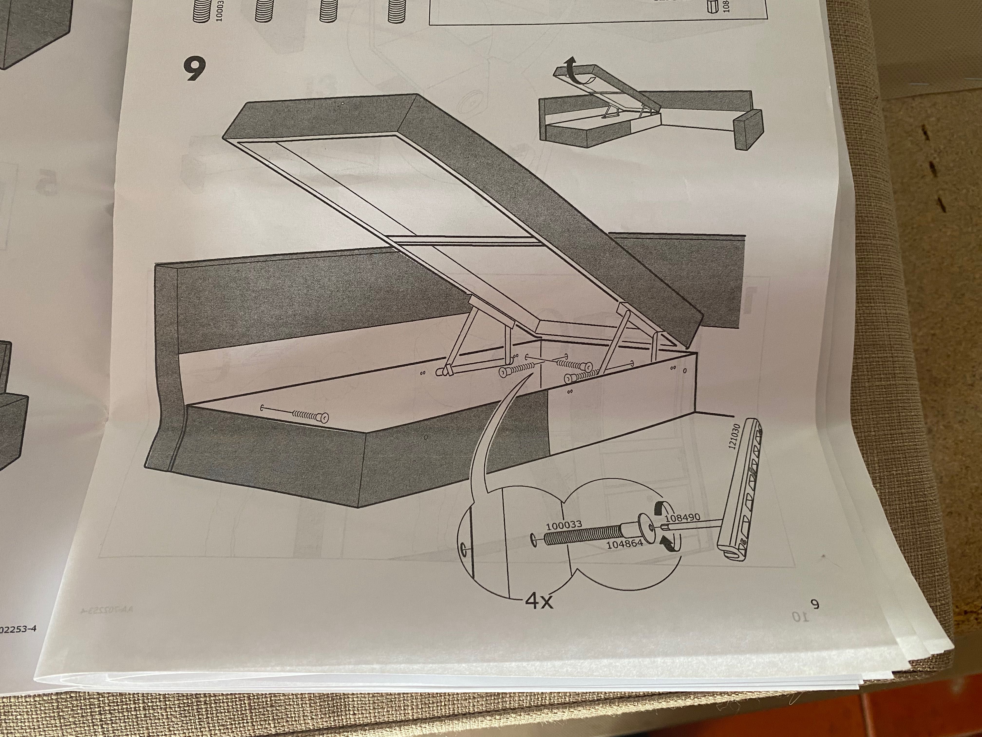 Sofá chaise IKEA com cama ainda em KIT