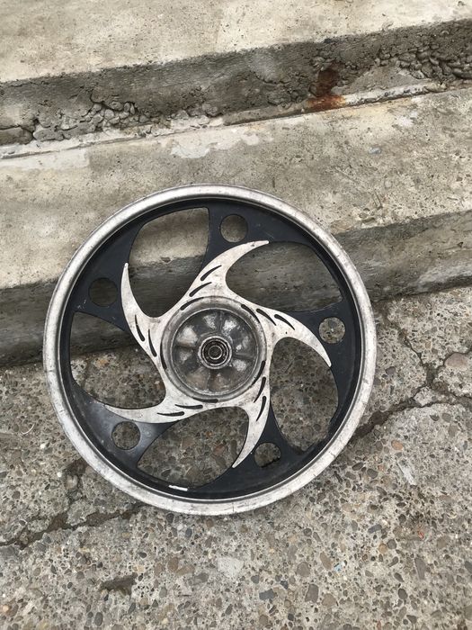 Продаю запчастини мото дельта альфа сабур мустанг 110