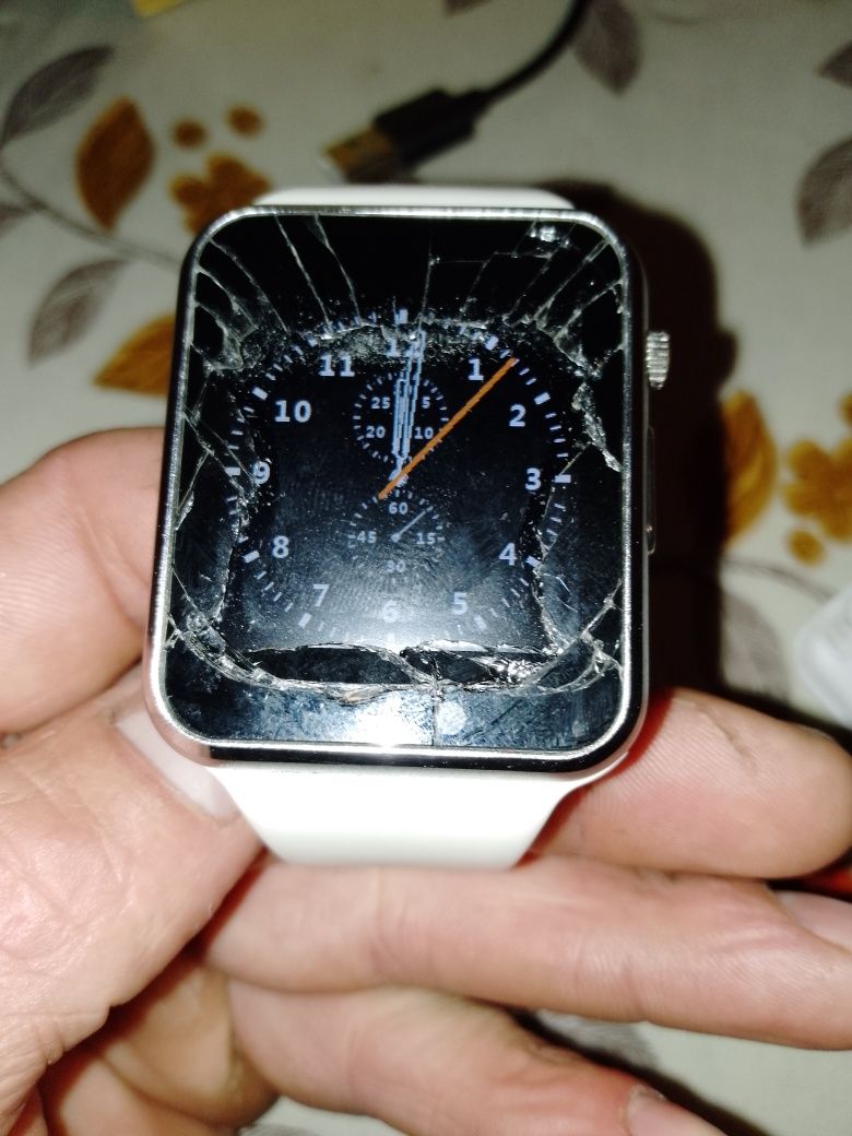 Продам  Smart Watch