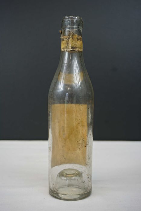 Butelka przedwojenna Kordjał Kordiał Kraków 1939 Winiak Parowa Fabryka