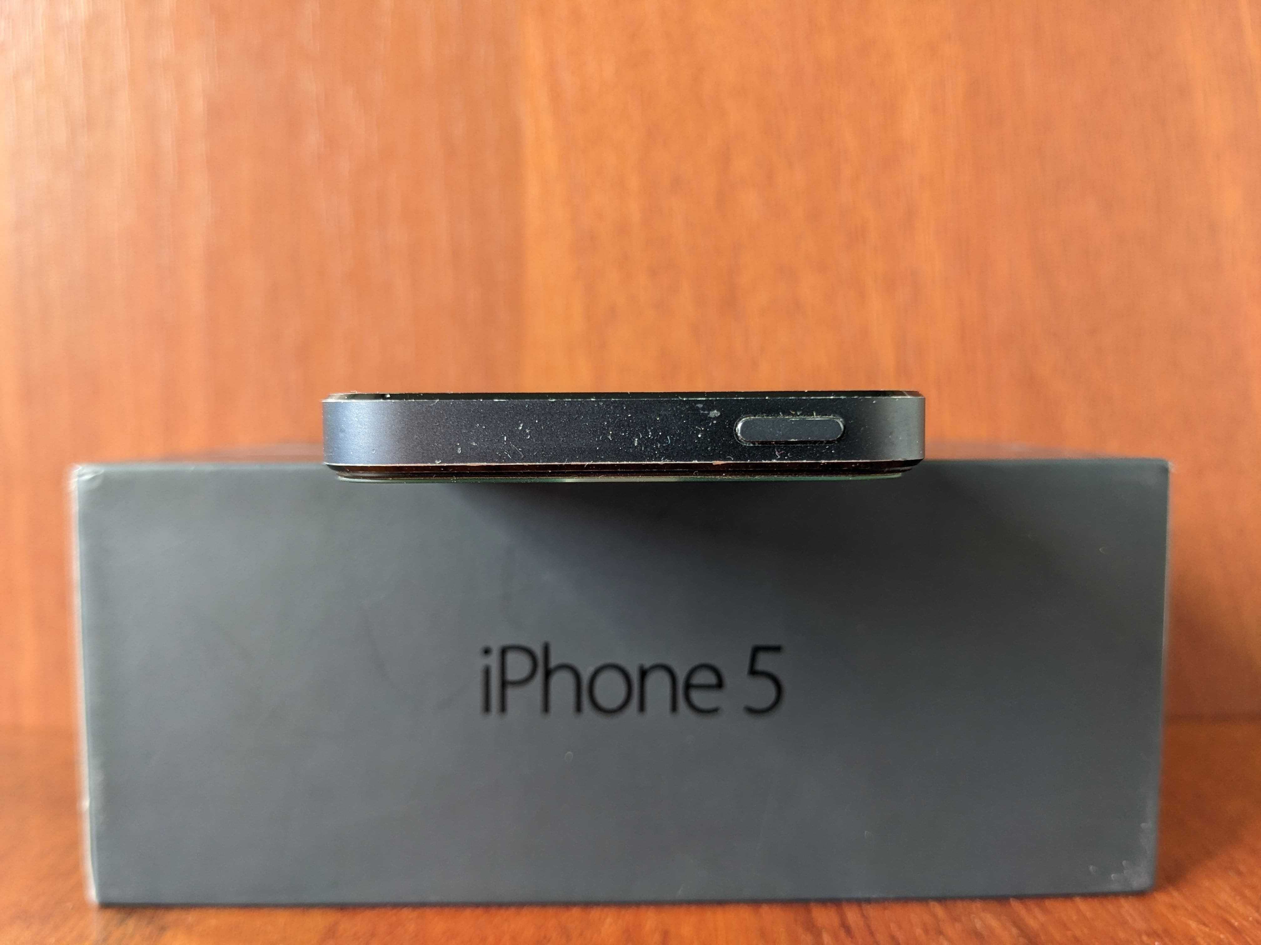 Смартфон Apple iPhone 5 A1429 64GB с кабелем,коробкой,инструкцией,скре