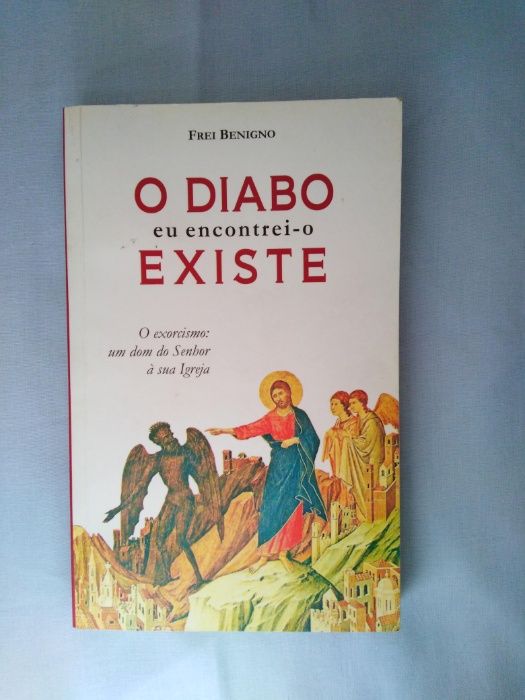 Livros religiosos Três título diferentes.