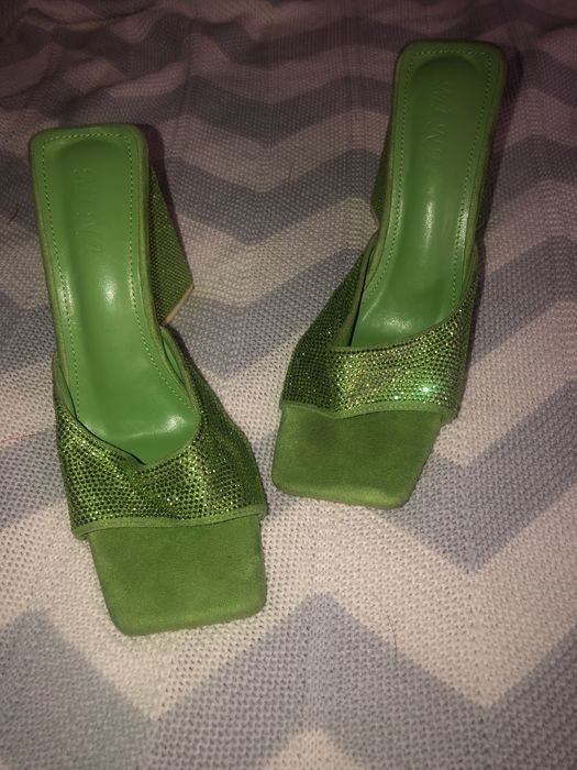 Босоніжки зелені замша