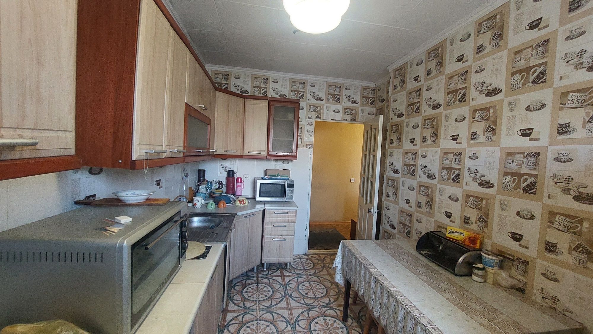 Продам 3-кімнатну квартиру. Вул.Грецька,4.