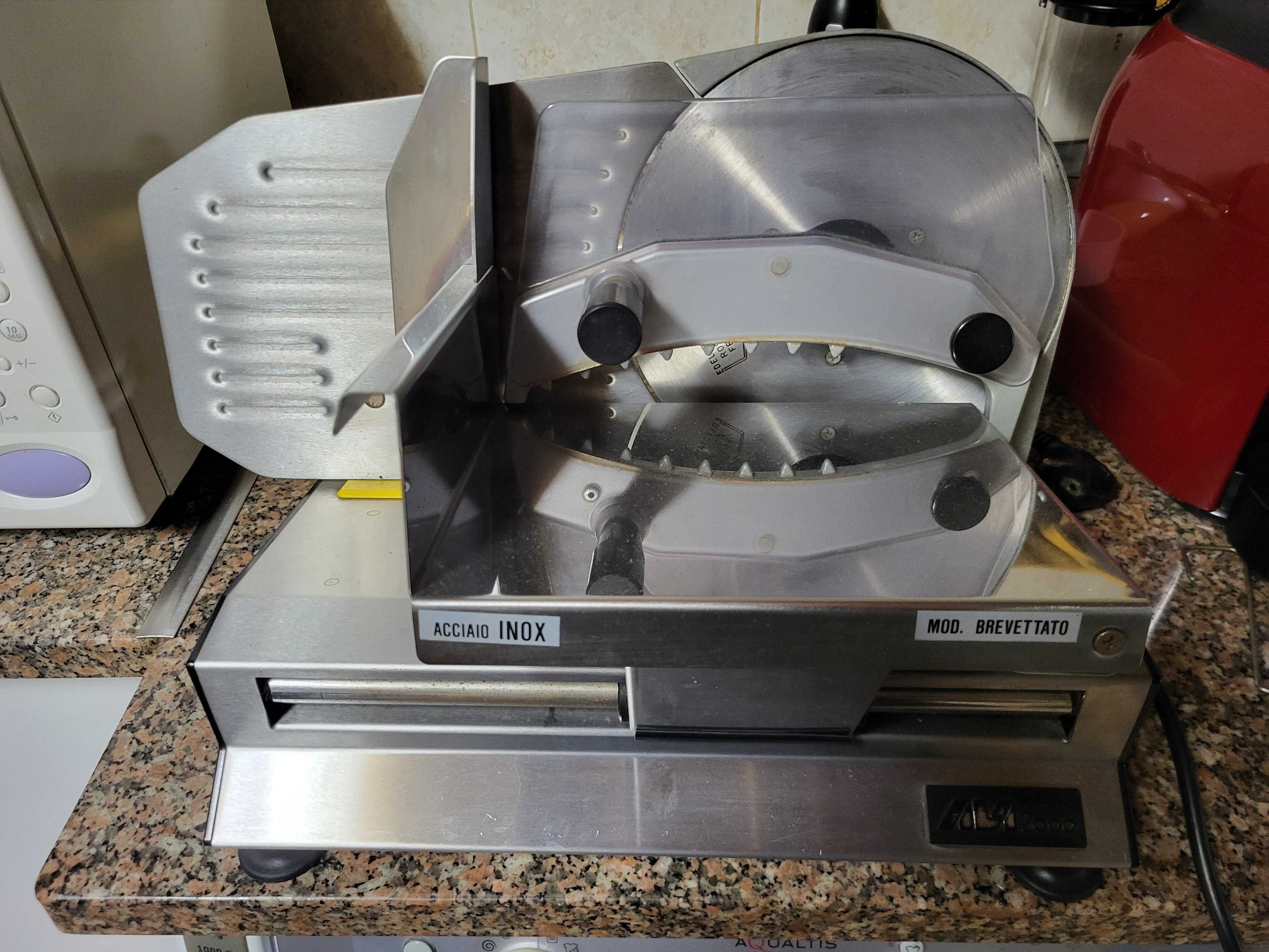 Maquina de cortar