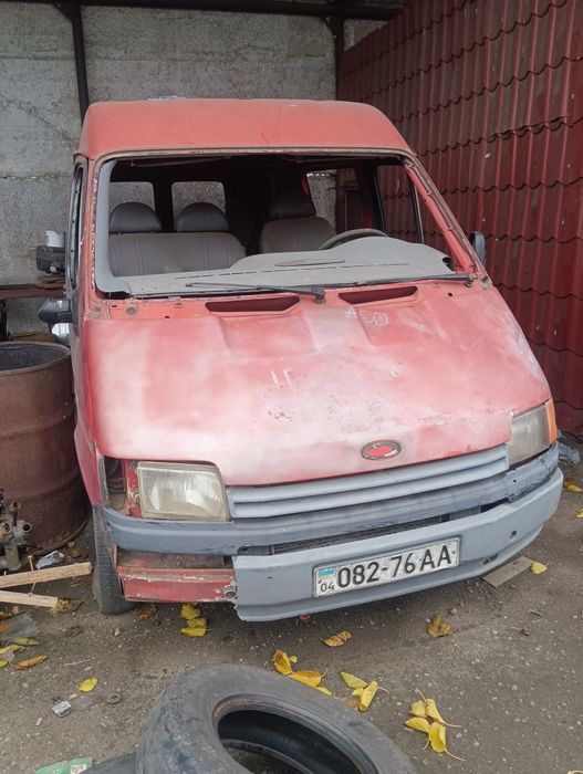 Ford Transit спарка двухтонник грузовой 1989 год 2,0 бензин карбюратор