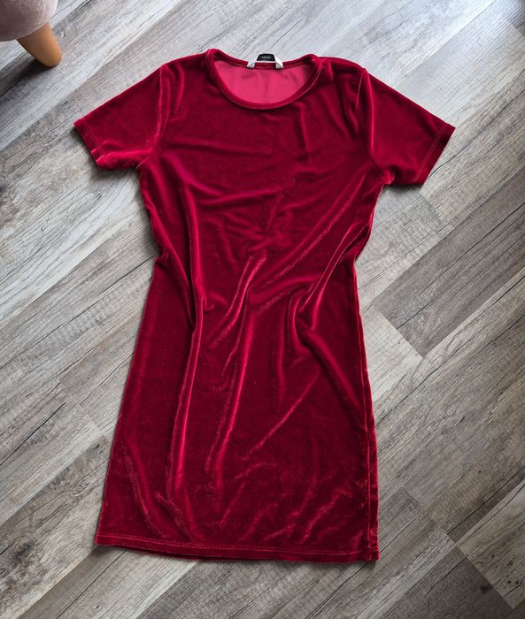Sukienka 128 welurowa czerwona