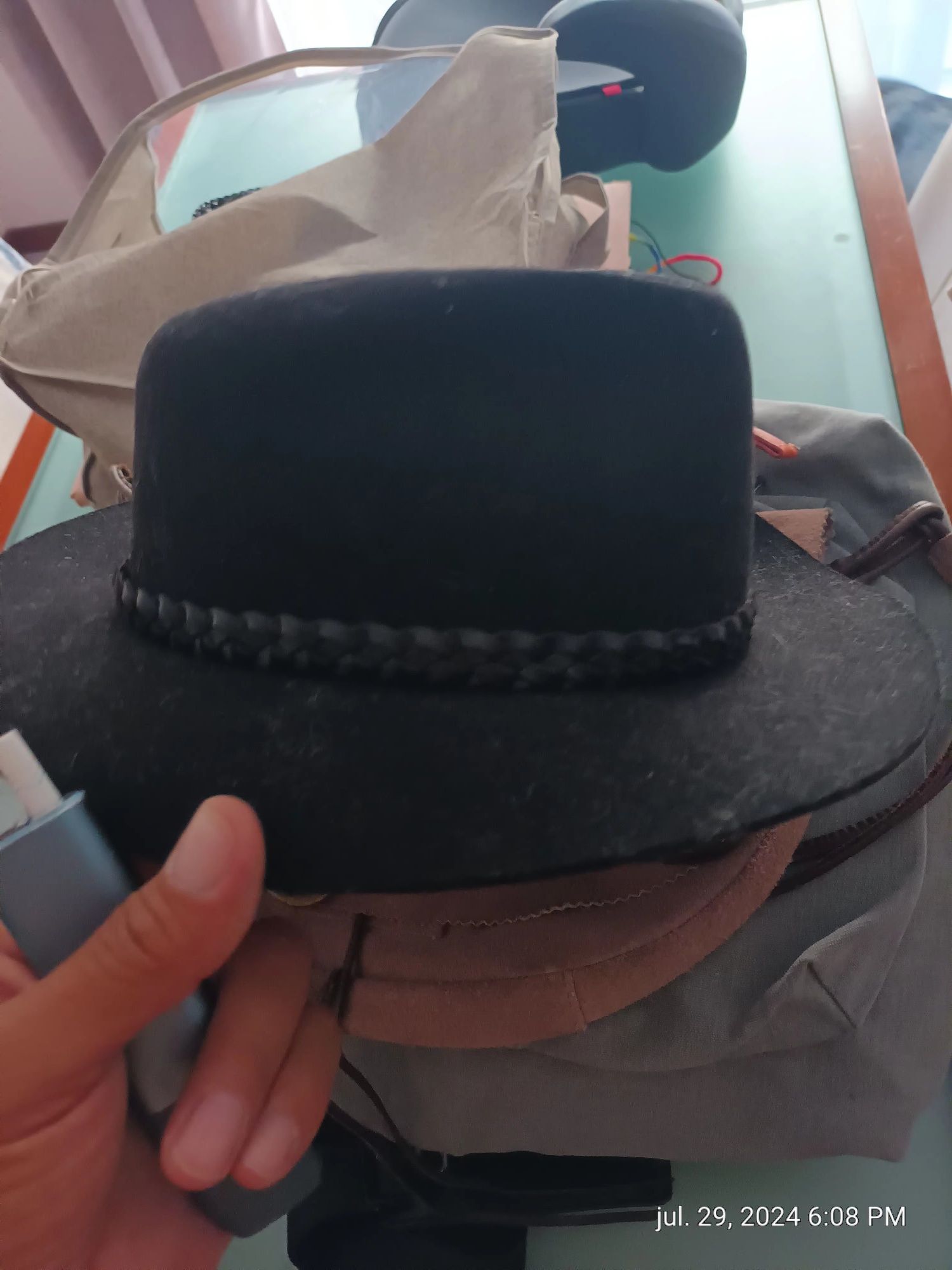 Chapéu e boné 2 pelo preço de um