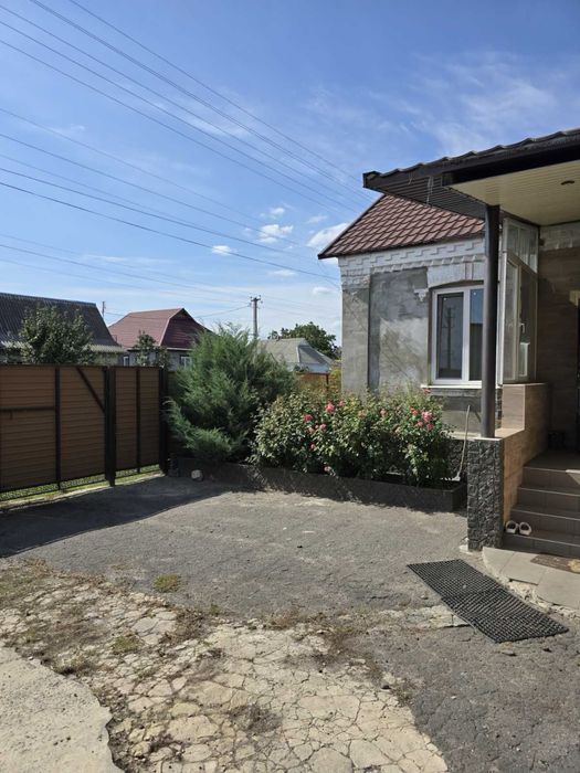 Рокитне.Продаж будинку з магазином .