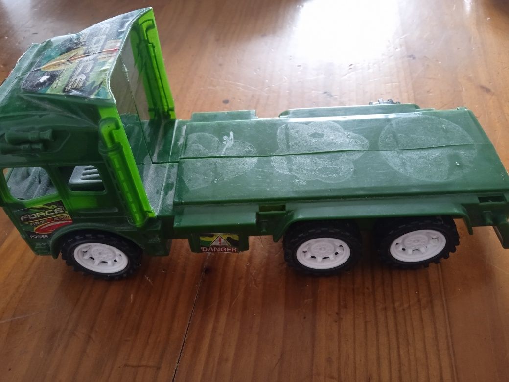 Revistas LEGO e brinquedos diversos