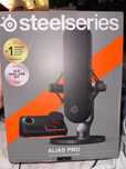 Mikrofon + mikser. SteelSeries alias pro