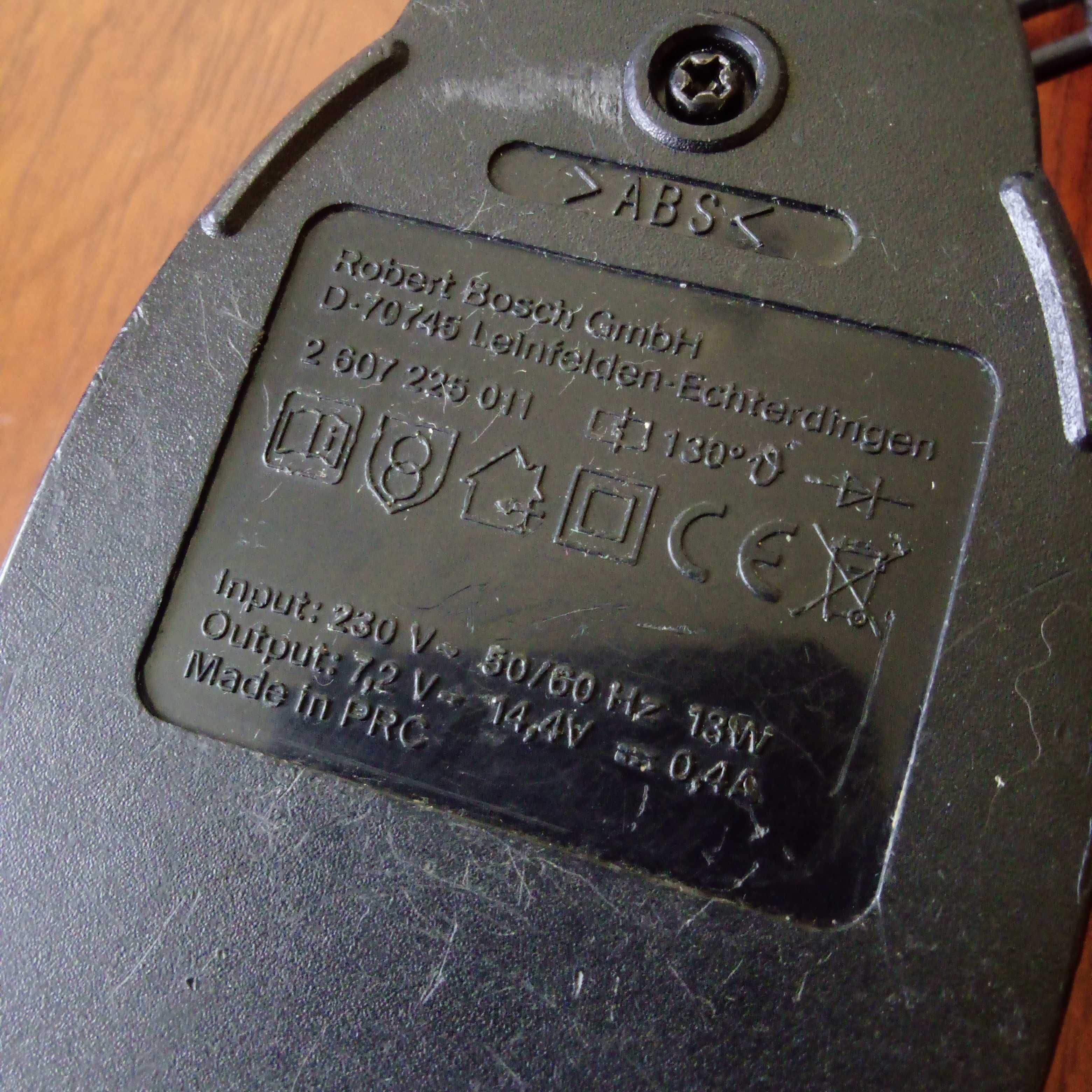 Зарядний пристрій BOSCH AL 1404