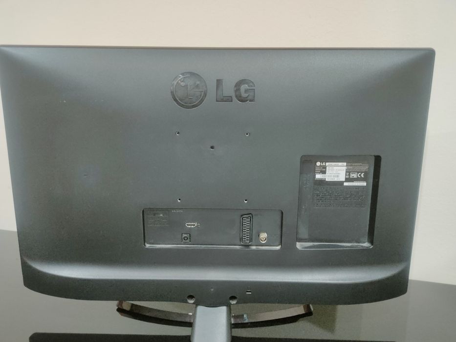 TV LCD LG 28mt48df