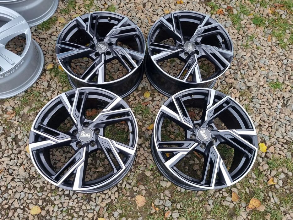 PEUGEOT 308II,3008,408,CITROEN,TOYOTA PRO ACE alu 8X18 ET40 5X108 bdb stan