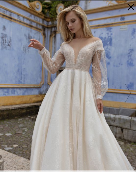 Весільна сукня