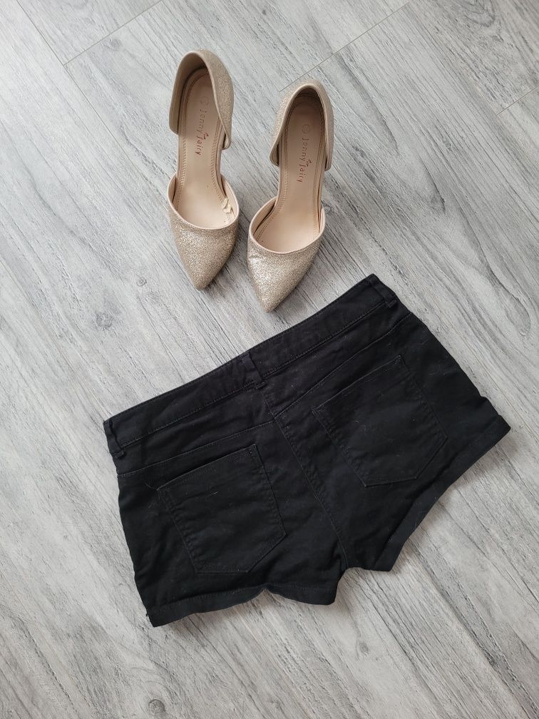 Czarne krótkie spodenki H&M boho szorty niski Stan xs 34 jeans