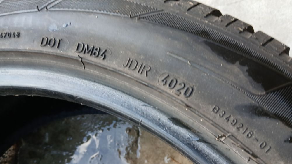 235/50/19  Opony Zimowe Dunlop Sp Winter Sport  2020rok  6mm