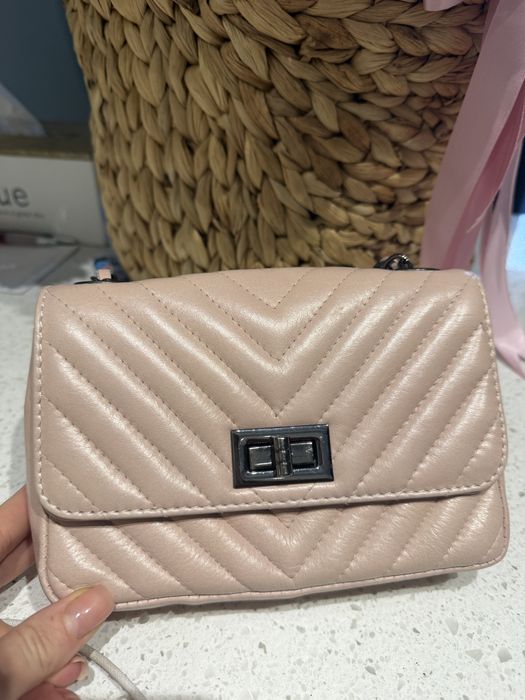 Сумочка-клатч шкіряна пудрового кольору