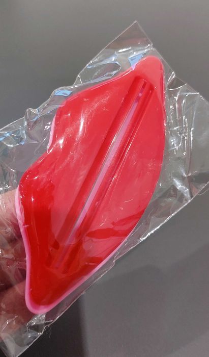 Wyciskacz do pasty do zębów kremów usta 2 sztuki