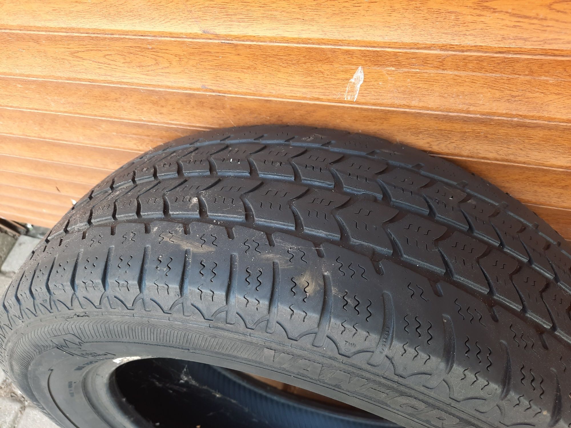 Шини 205/65r16C пара