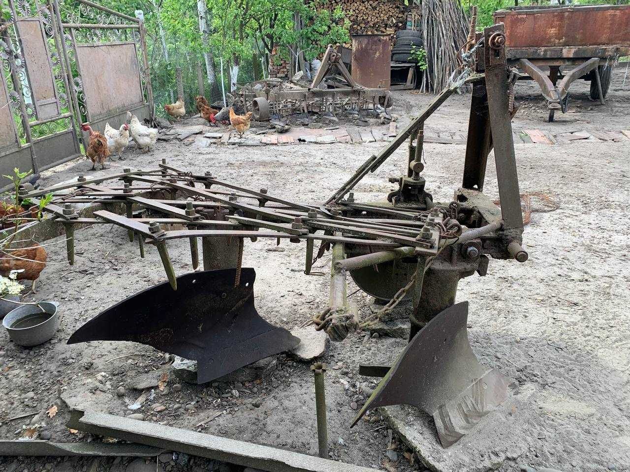 Продаю плуги та причеп