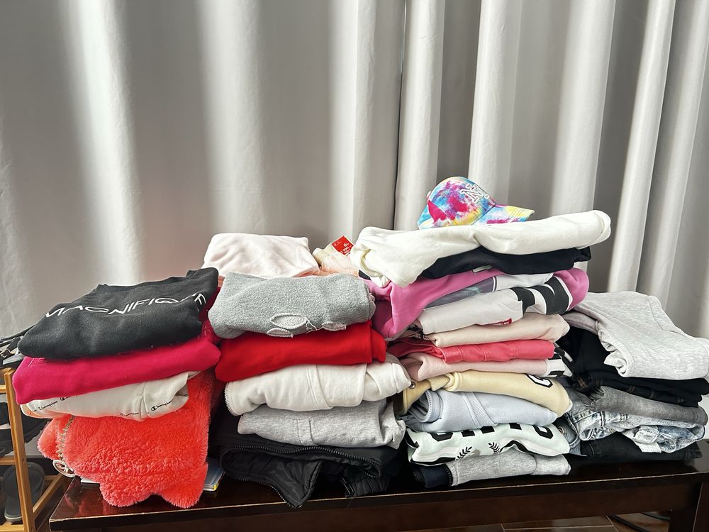 Lote com 45 peças de roupas infantis usadas de 11 a 12 anos