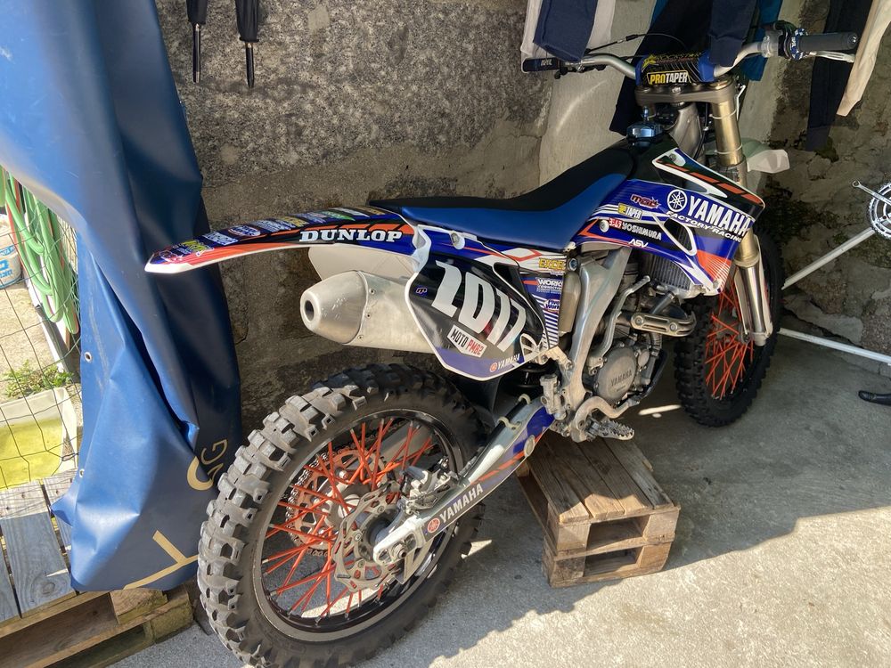 Mota YZ250F em muito bom estado com 14H