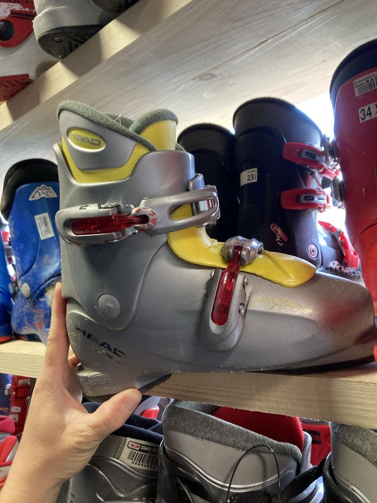 Pakiet junior butów narciarskich 200 par