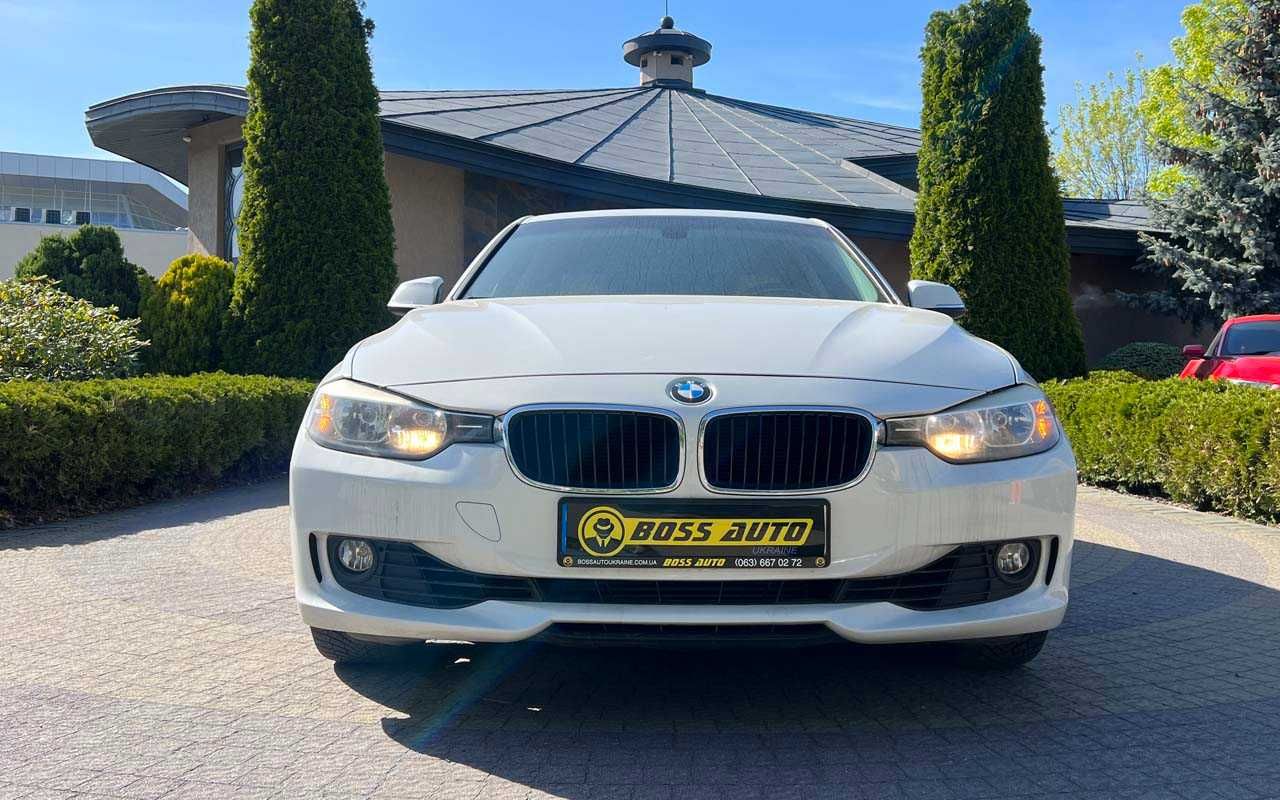 BMW 328і 2012 року