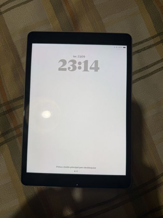Ipad 9ª geração (64GB) + caneta original Apple 1ª geração
