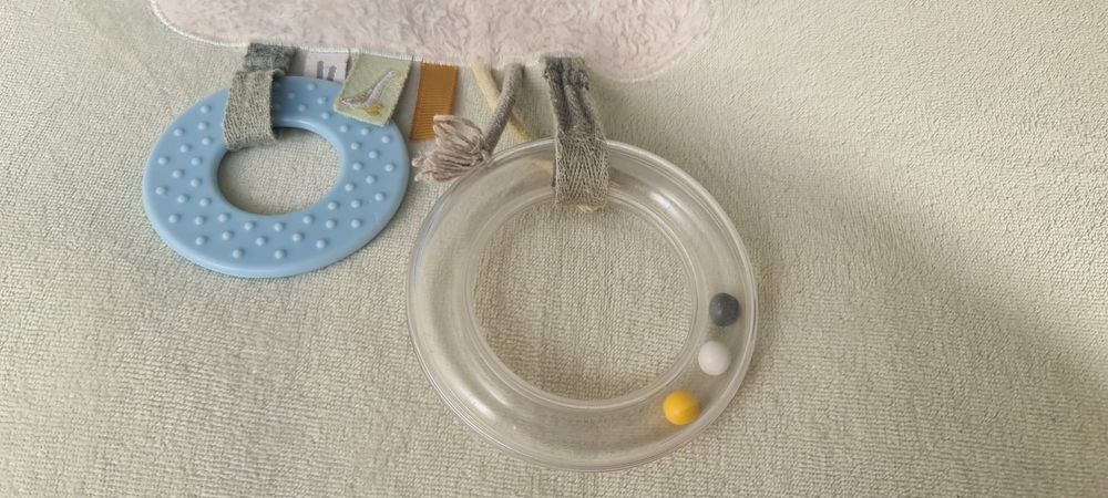 Tapete sensorial almofadado da Little Dutch