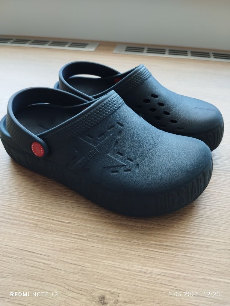 Crocsy chłopięce 32