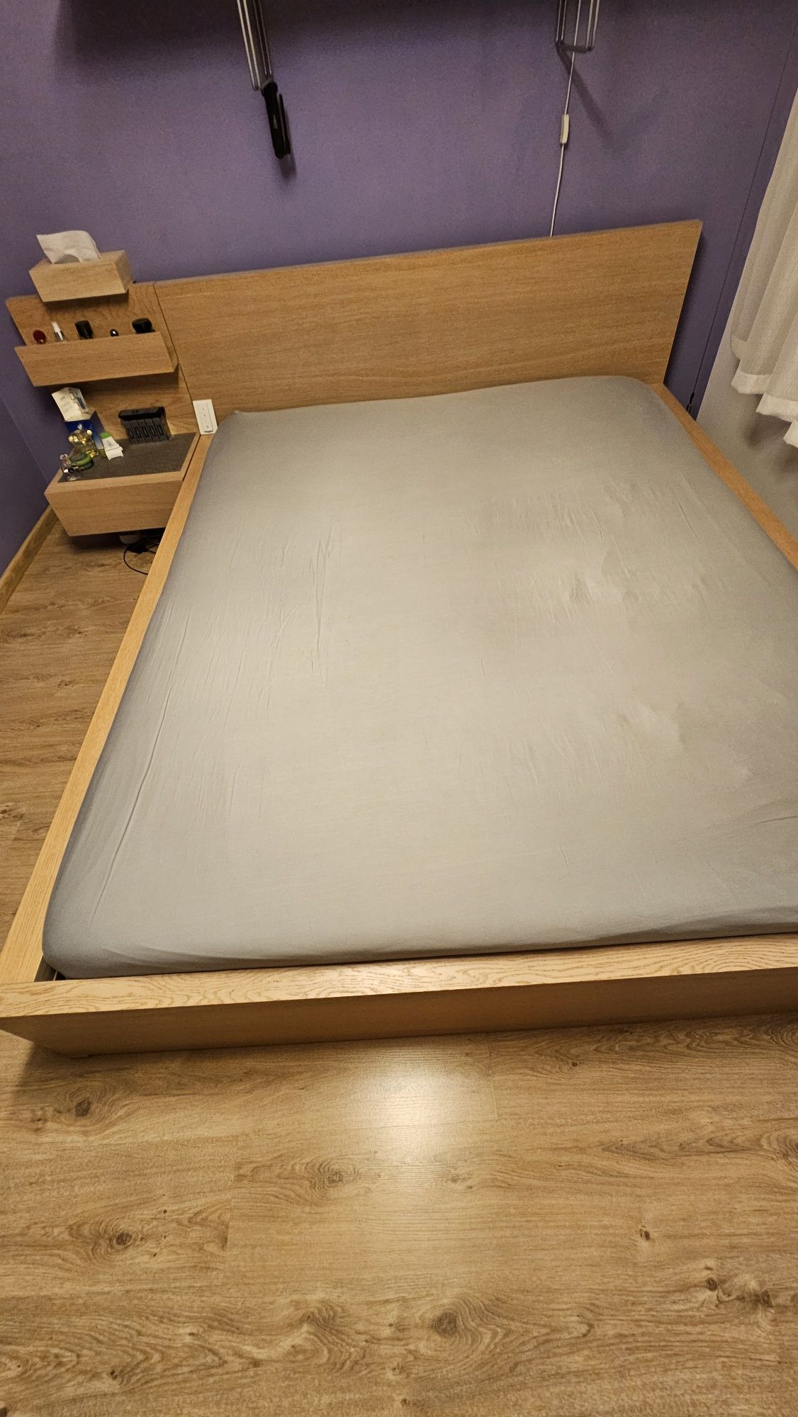 Malm łóżko 160x200 + szafka + materac