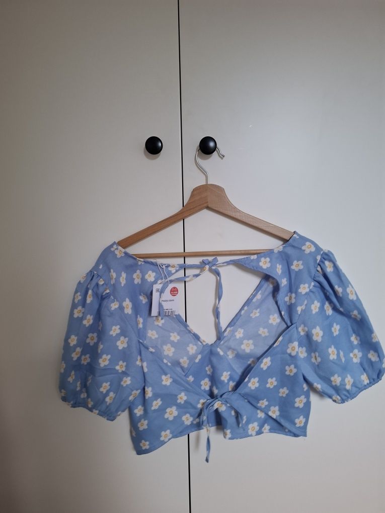 Nowy top Sinsay XL z odkrytymi plecami