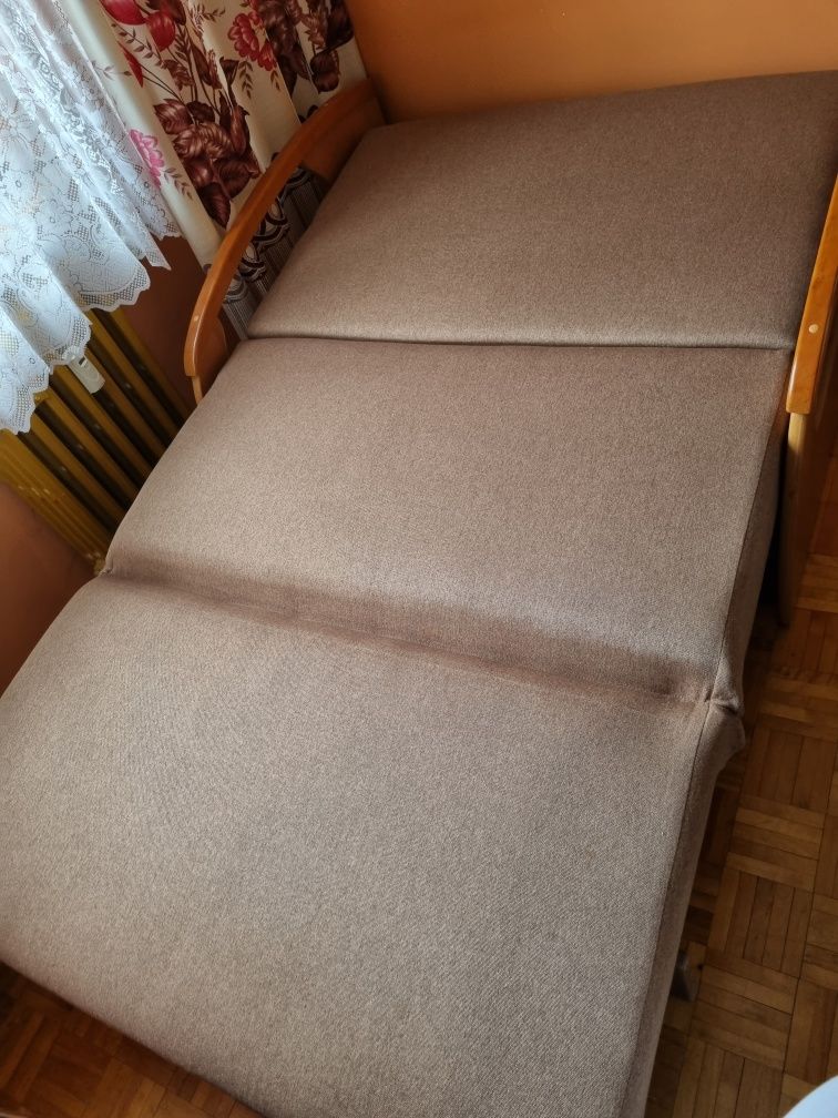 Sofa rozkładana, tapczan prawie nowa, stan idealny