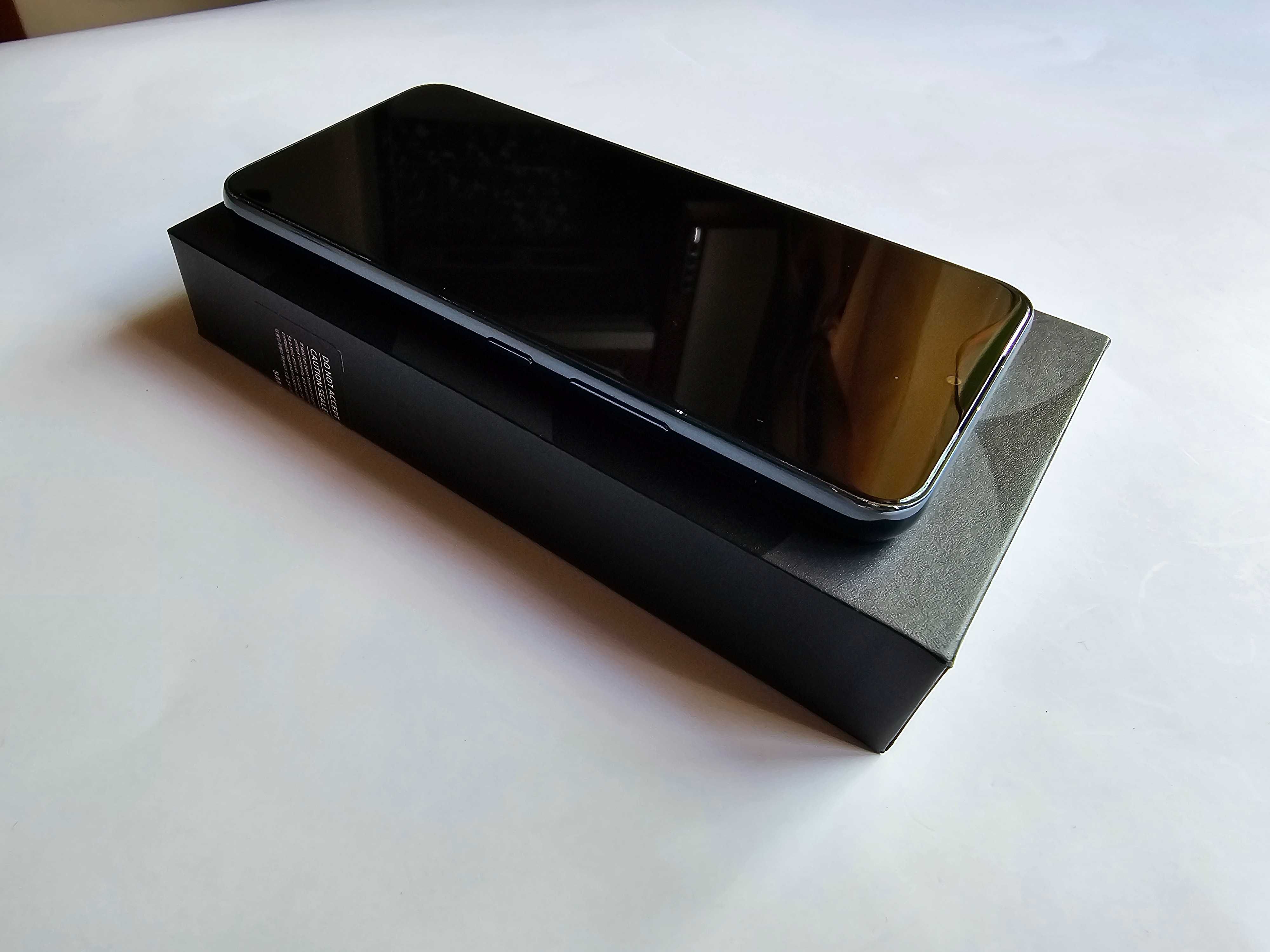 Samsung Galaxy S22 8/128GB Green Официальный / На гарантии !