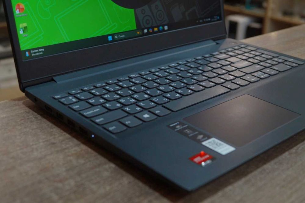 ГАРАНТІЯ Lenovo (FullHD/AMD Athlon Silver 3050U/RAM 8/SSD 128)TVOYO