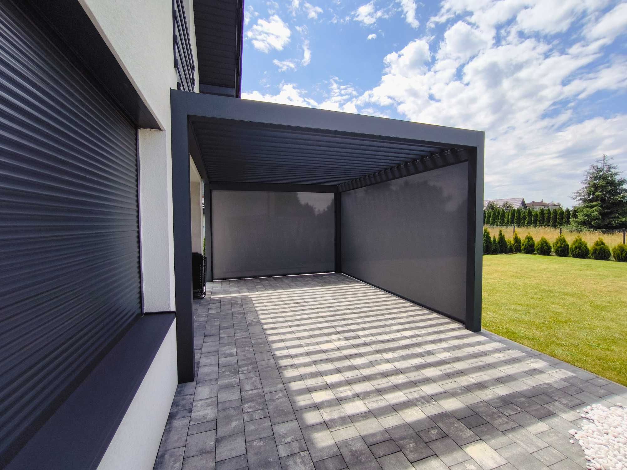 Montaż pergoli ogrodowych, carportów oraz rolet screen
