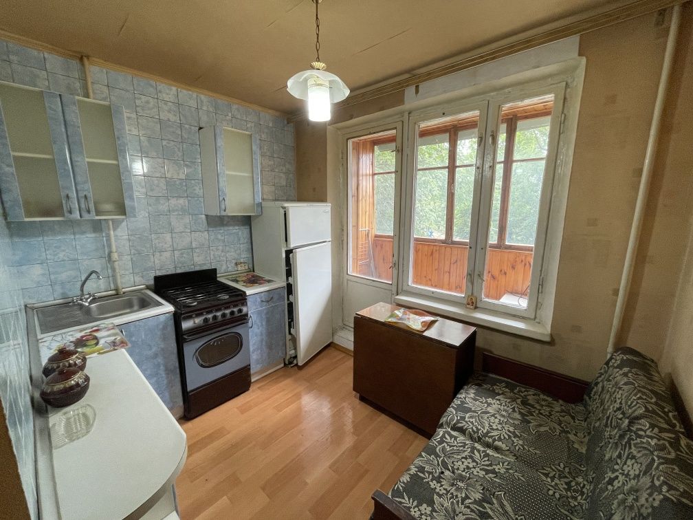 Продам 1 к.кв. 40 м. двухбалконку Гв. Широнинцев