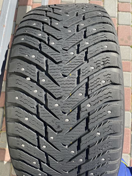 Nokian 275/50/20