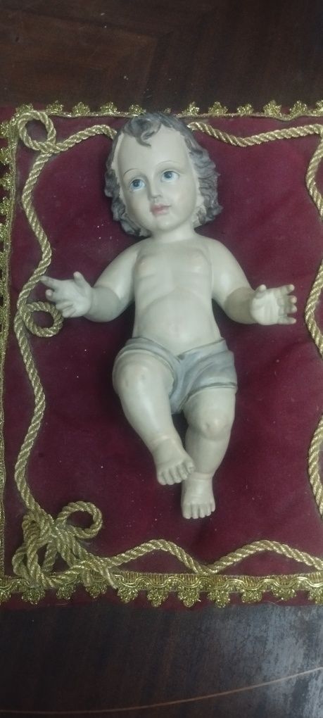 Menino Jesus em marfinite mais almofada em veludo