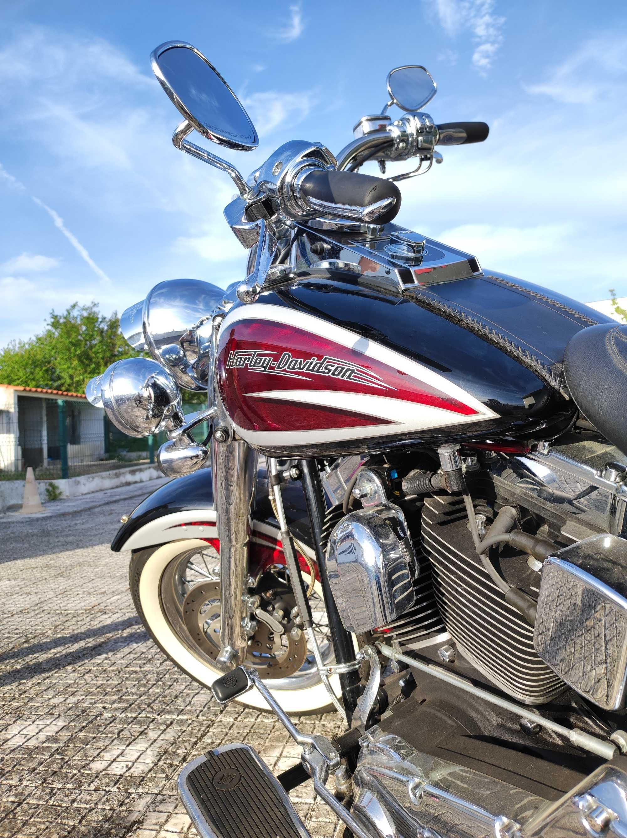 Harley-Davidson Softail Deluxe