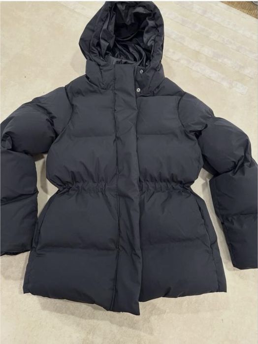 Weekday жіноча м