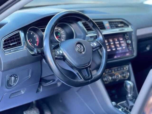 2018 Volkswagen Tiguan 2.0T SEL 4Motion