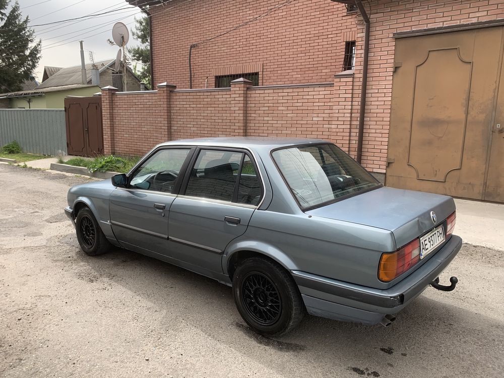 Продам BMW E30 2.0 m20b20 320