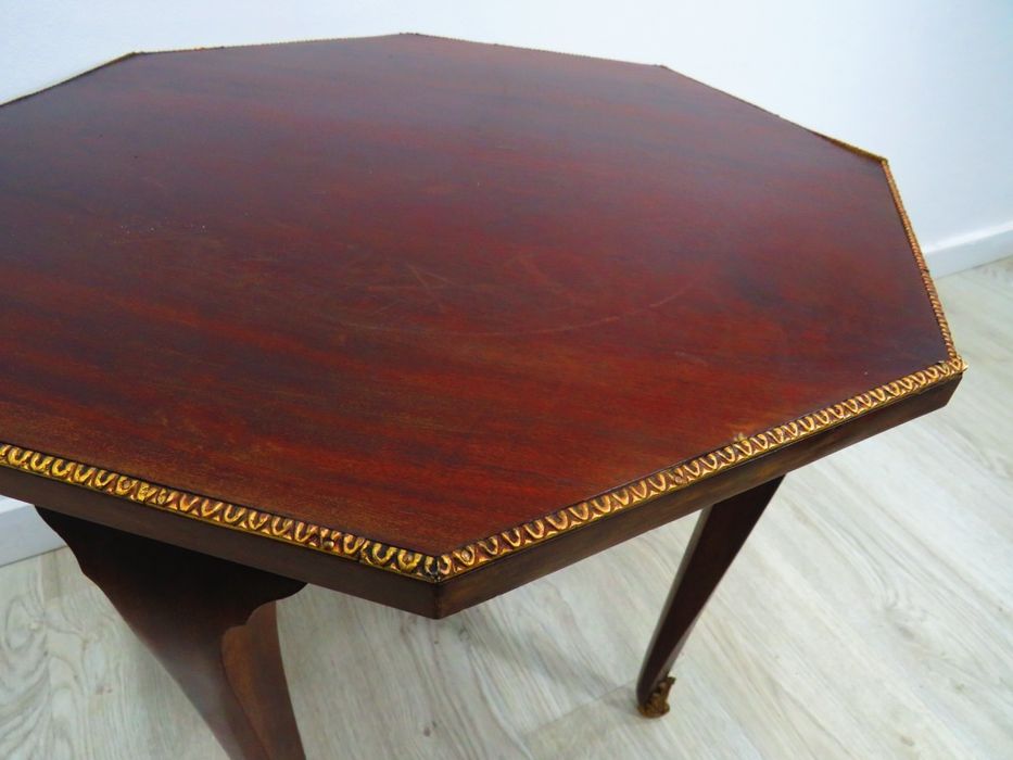 Mesa de apoio estilo Império.