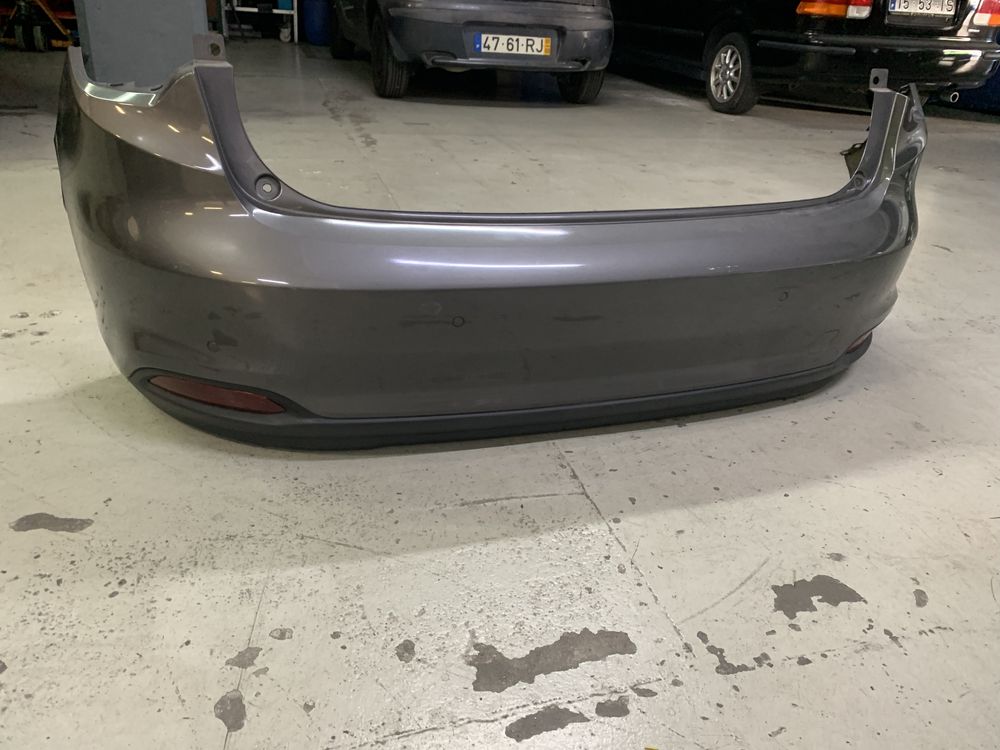 Pára choque traseiro fiat tipo original completo 2018. Oprotunidade.