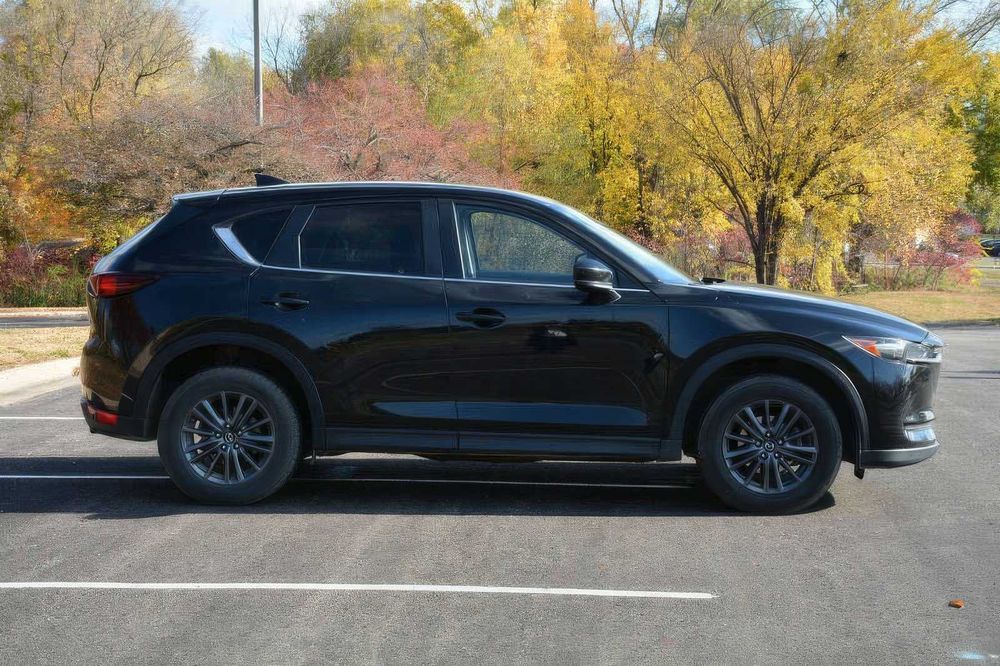 Mazda CX-5 Touring      2020